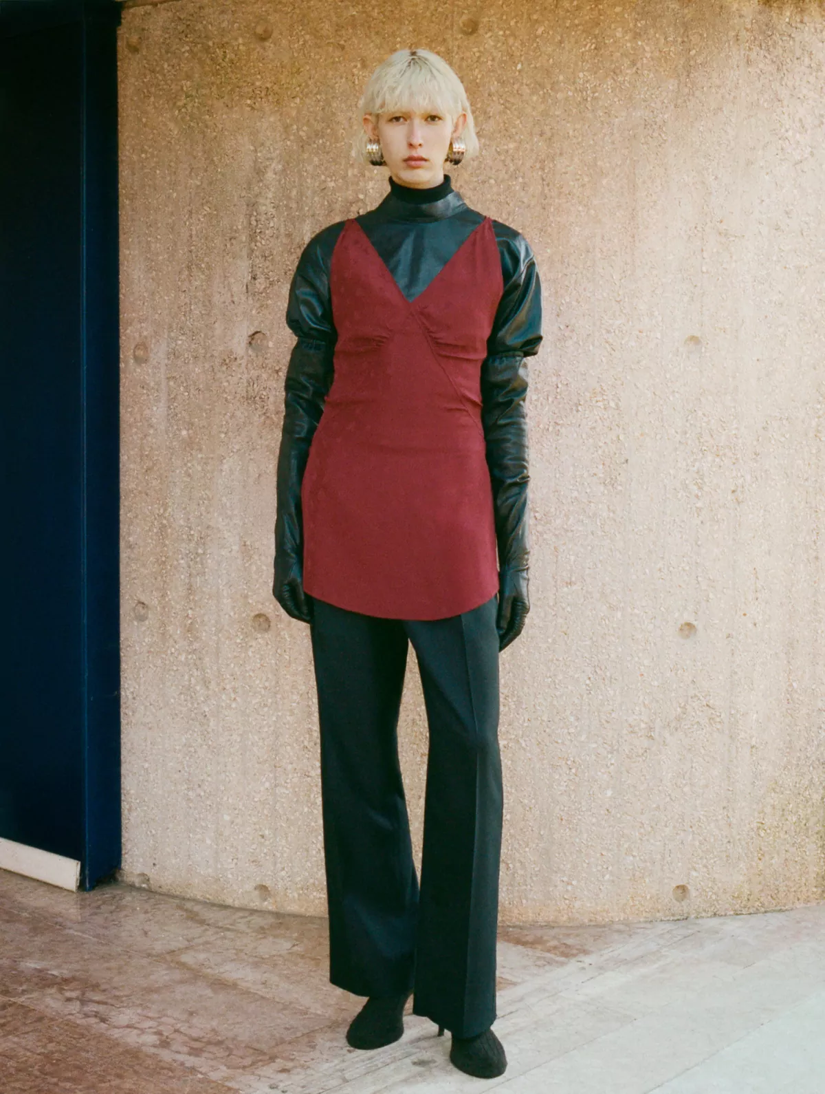 LOOK8