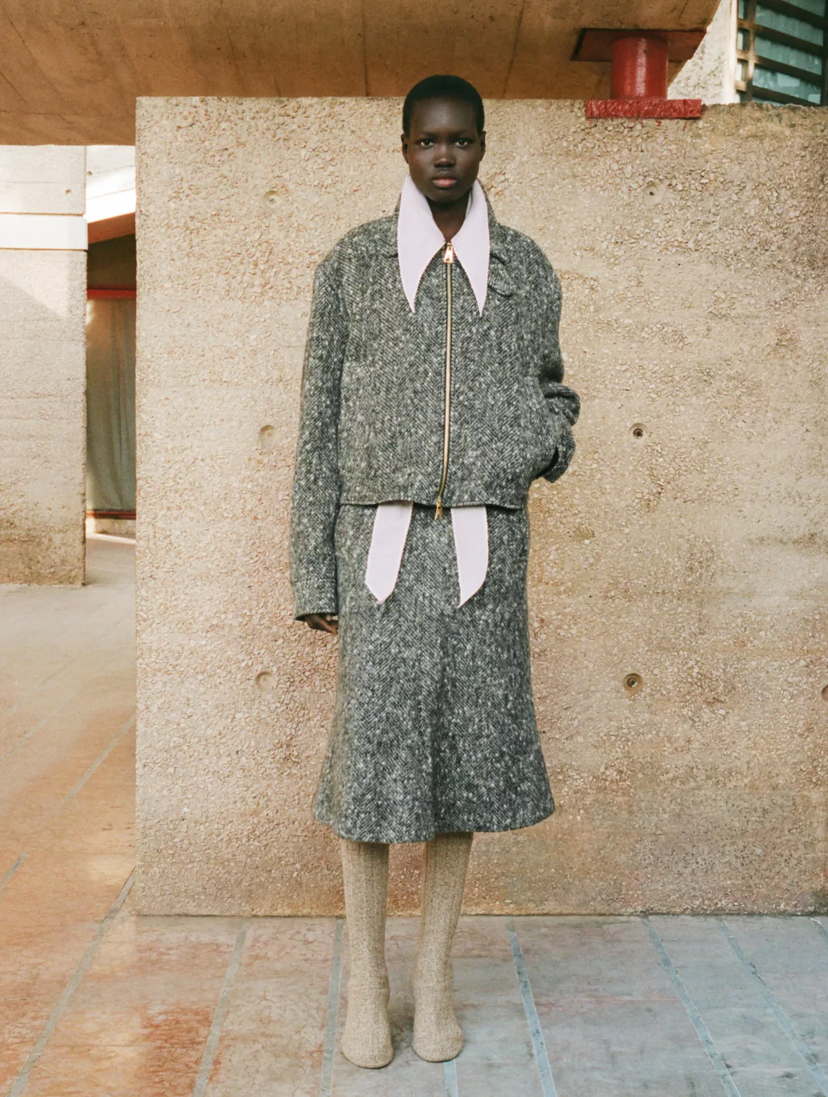 LOOK16