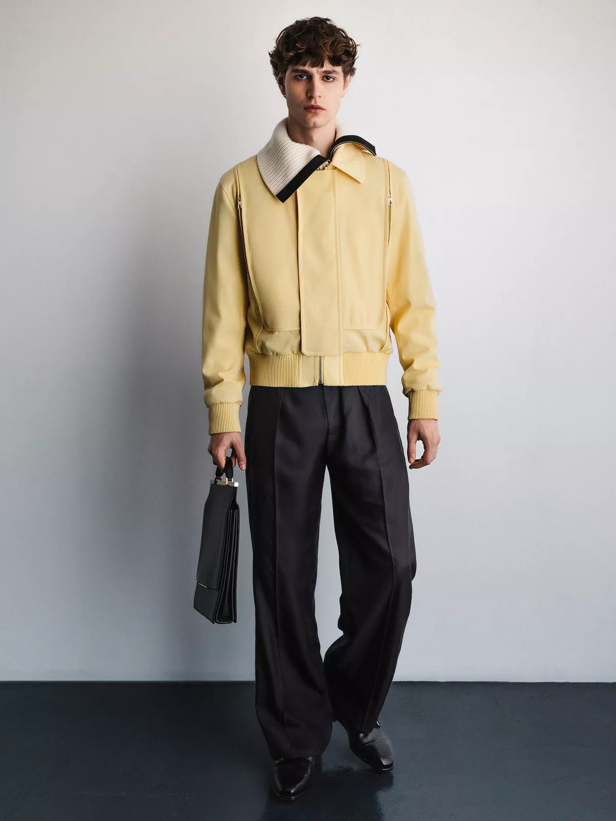 LOOK25