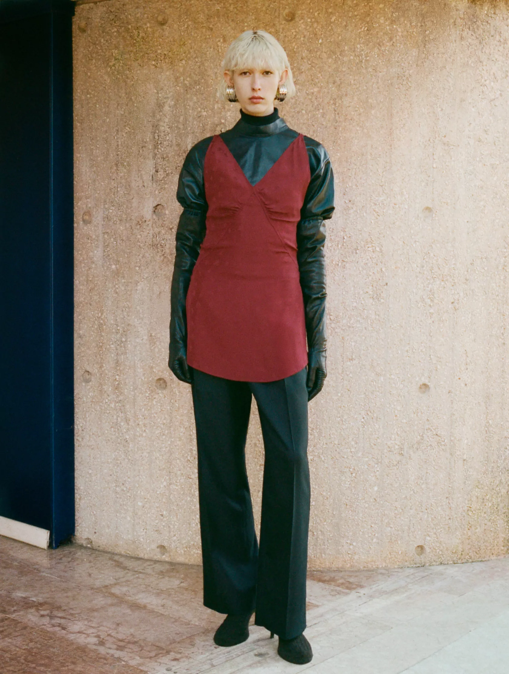 LOOK8